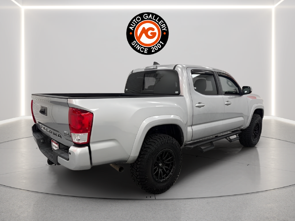 Used 2019 Toyota Tacoma TRD Sport w/ Technology Package AWD/4WD image 7