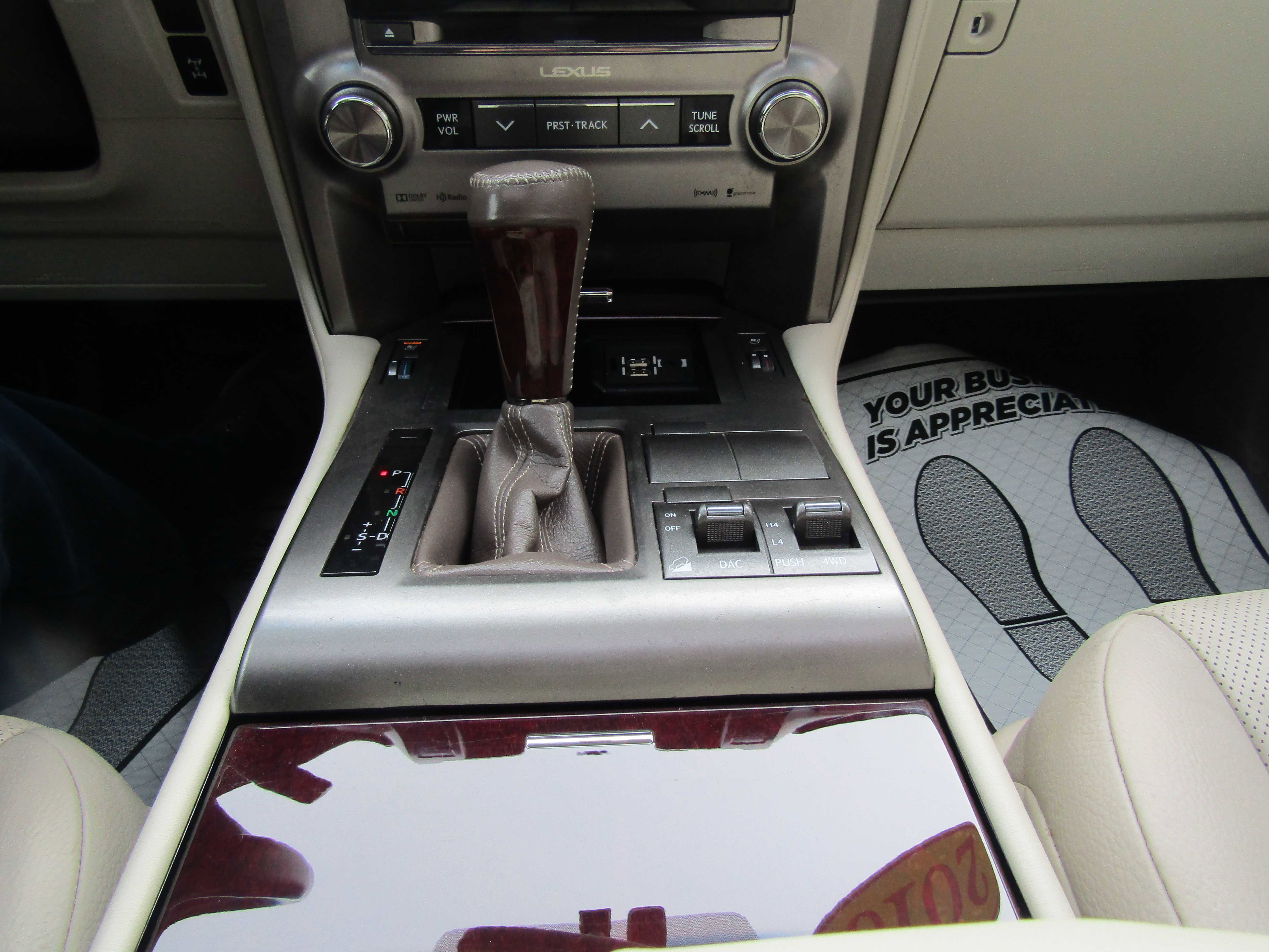 Used 2016 Lexus GX 460 w/ Premium Package image 10