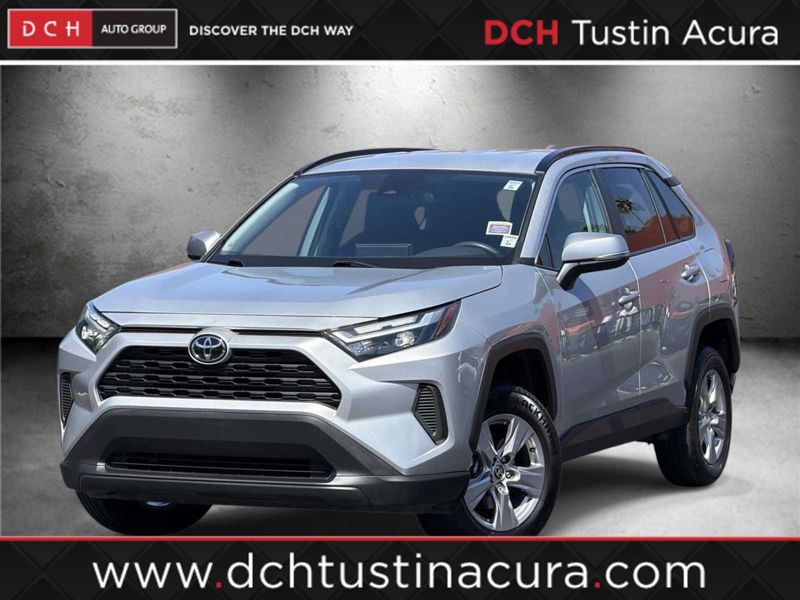 Used 2025 Toyota RAV4 XLE FWD image 1