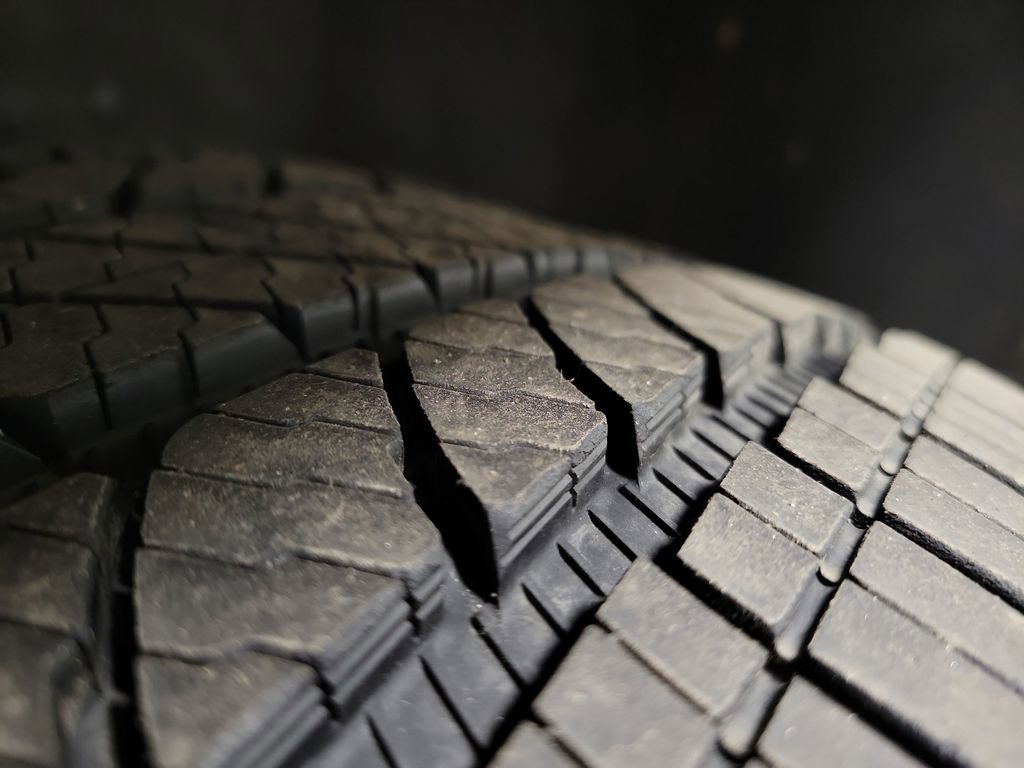 Used 2020 Chevrolet Suburban Premier image 12