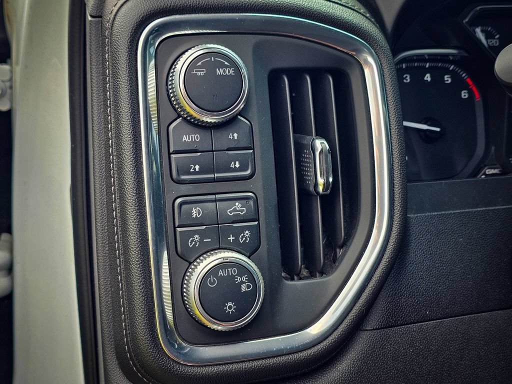 Used 2020 GMC Sierra 1500 Elevation w/ Elevation Value Package AWD/4WD image 15