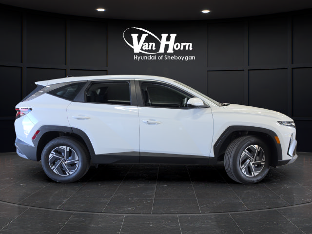 New 2026 Hyundai Tucson Blue SE AWD/4WD image 2