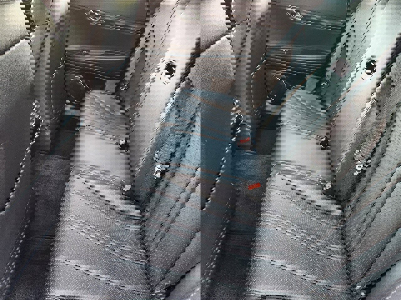 Used 2023 Genesis G80 2.5T image 28