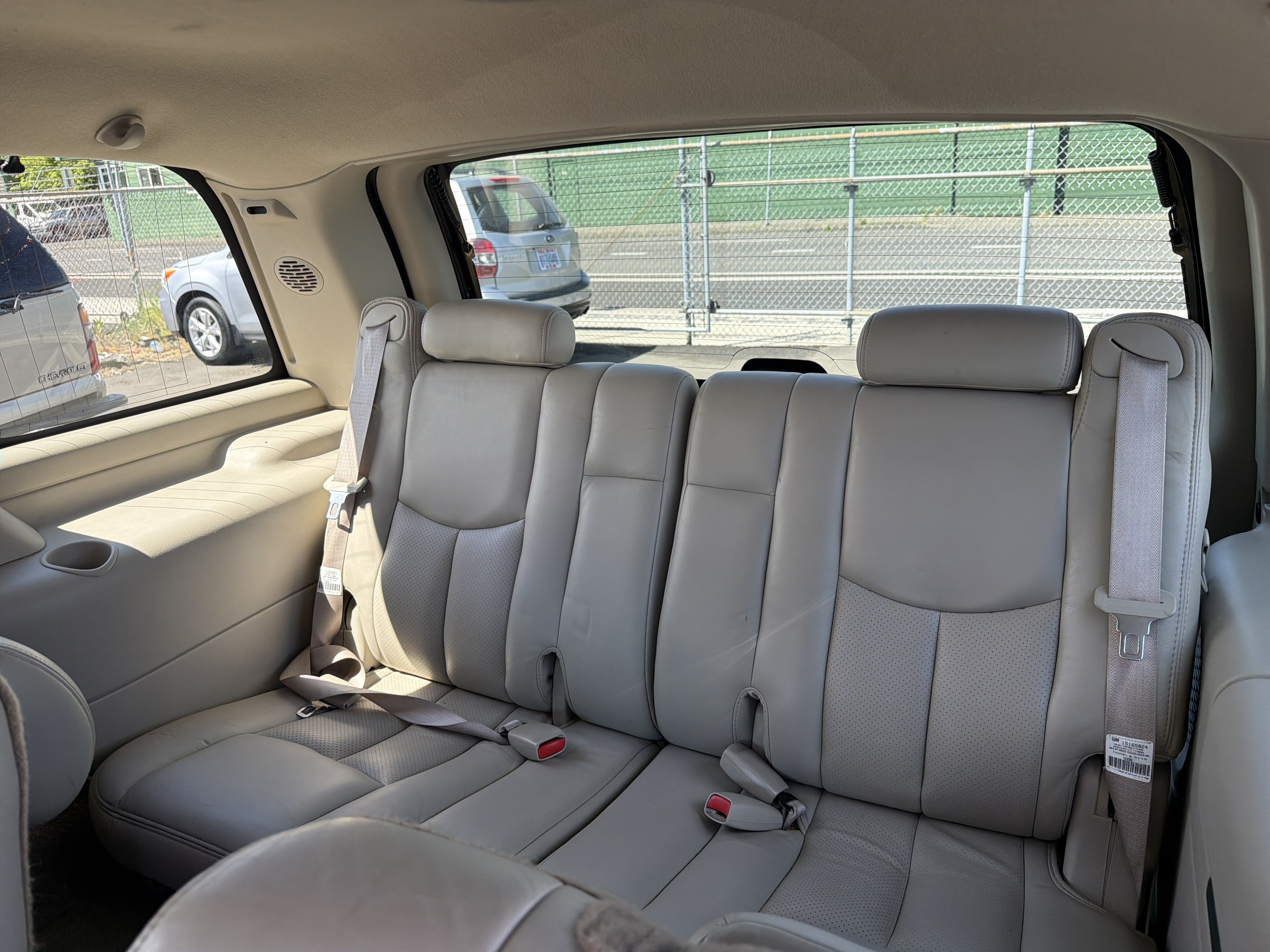 Used 2003 Cadillac Escalade AWD image 10