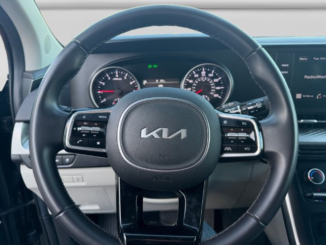 Certified 2024 Kia Carnival LX FWD image 14