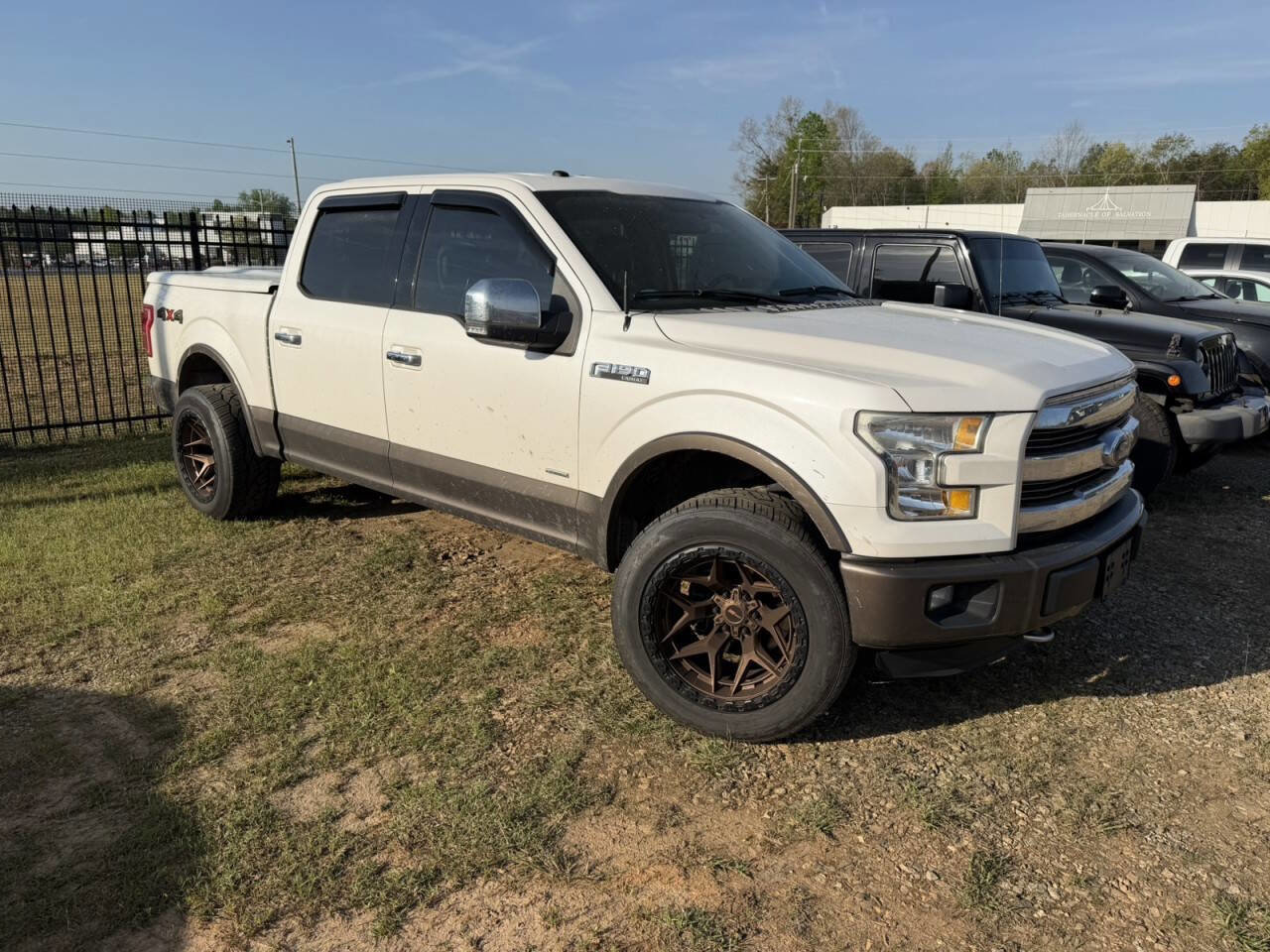 Used 2016 Ford F150 Lariat AWD/4WD image 3