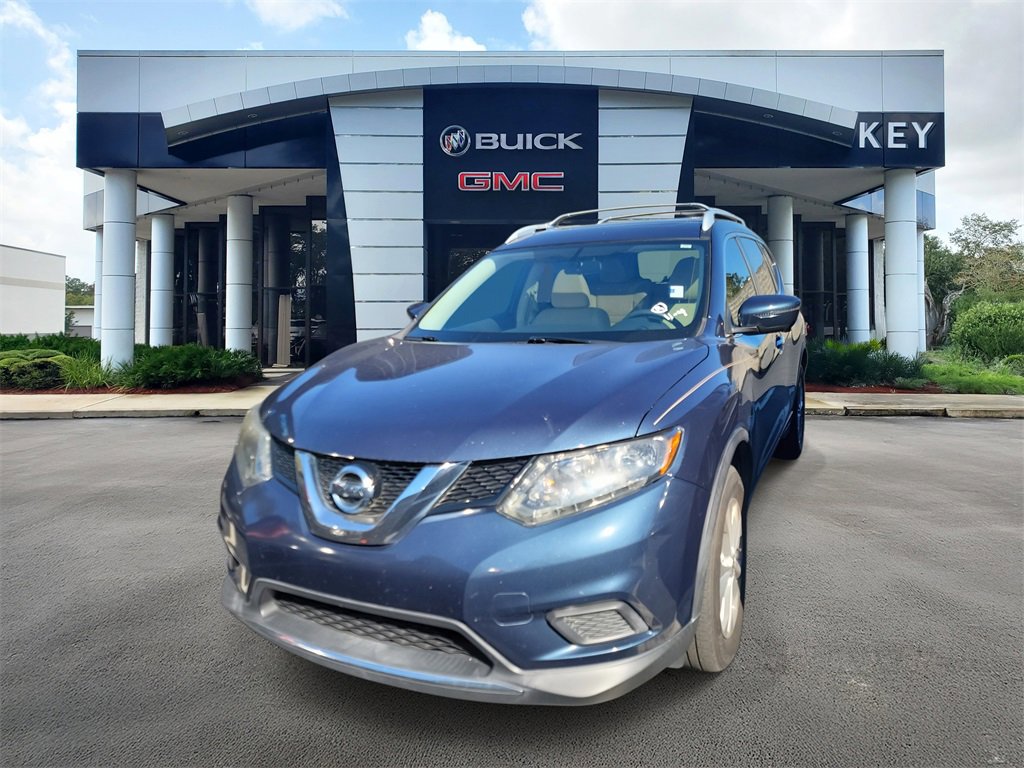 Used 2016 Nissan Rogue SV w/ SV Premium Package image 2