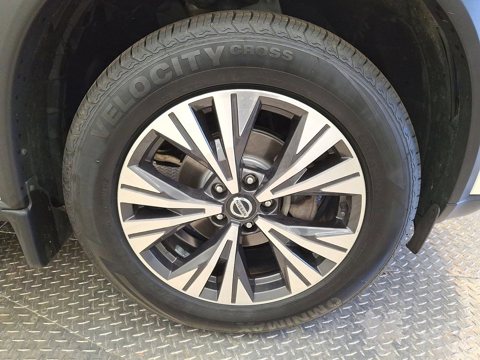 Used 2021 Nissan Rogue SV image 26