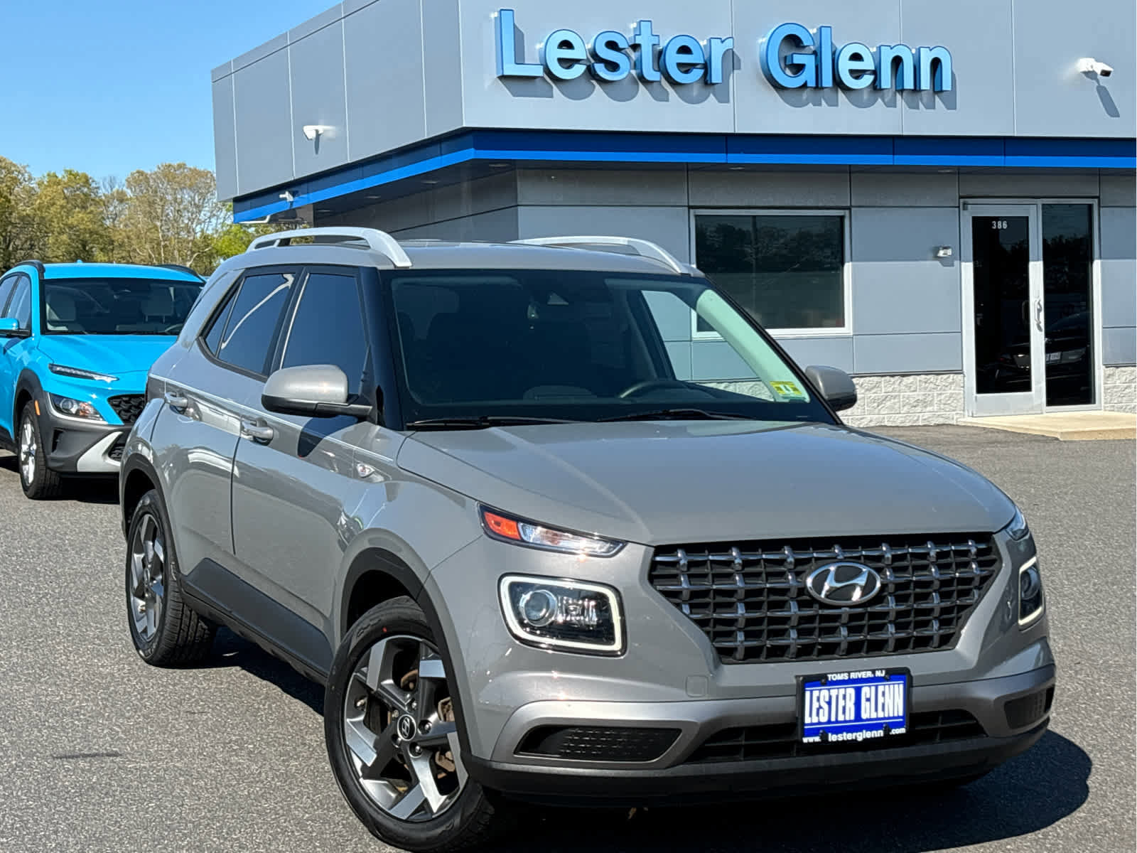 Used 2021 Hyundai Venue SEL w/ Premium Package FWD image 27
