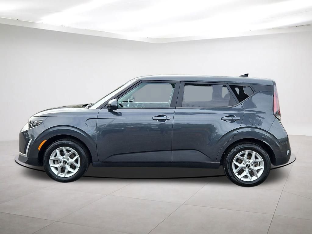 Used 2024 Kia Soul LX w/ Option Group 015 image 4