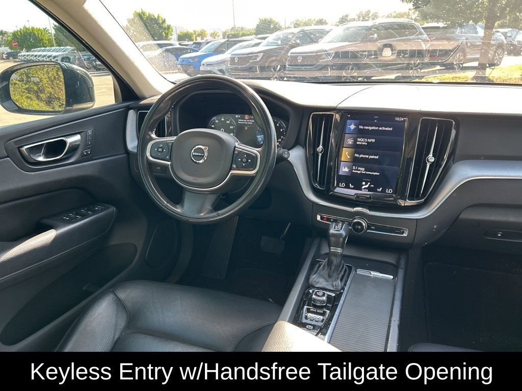 Used 2020 Volvo XC60 T5 Momentum image 9