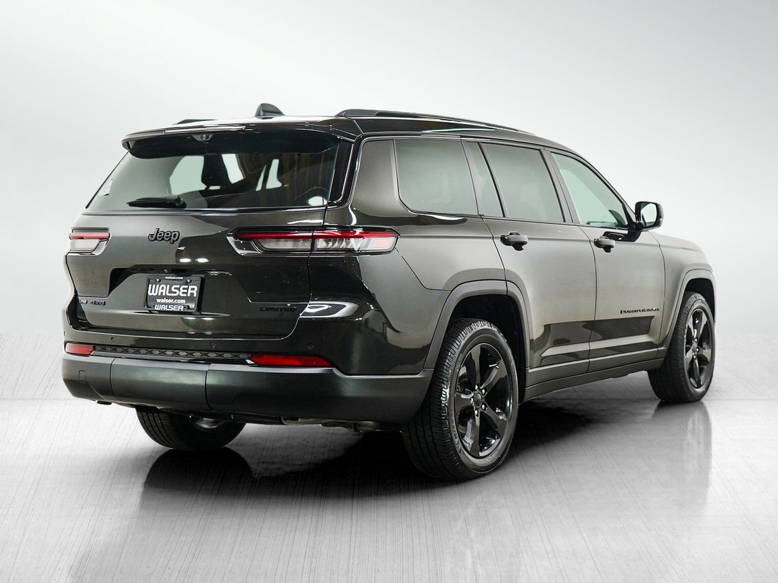 Used 2022 Jeep Grand Cherokee L Limited w/ Luxury Tech Group II AWD/4WD image 5