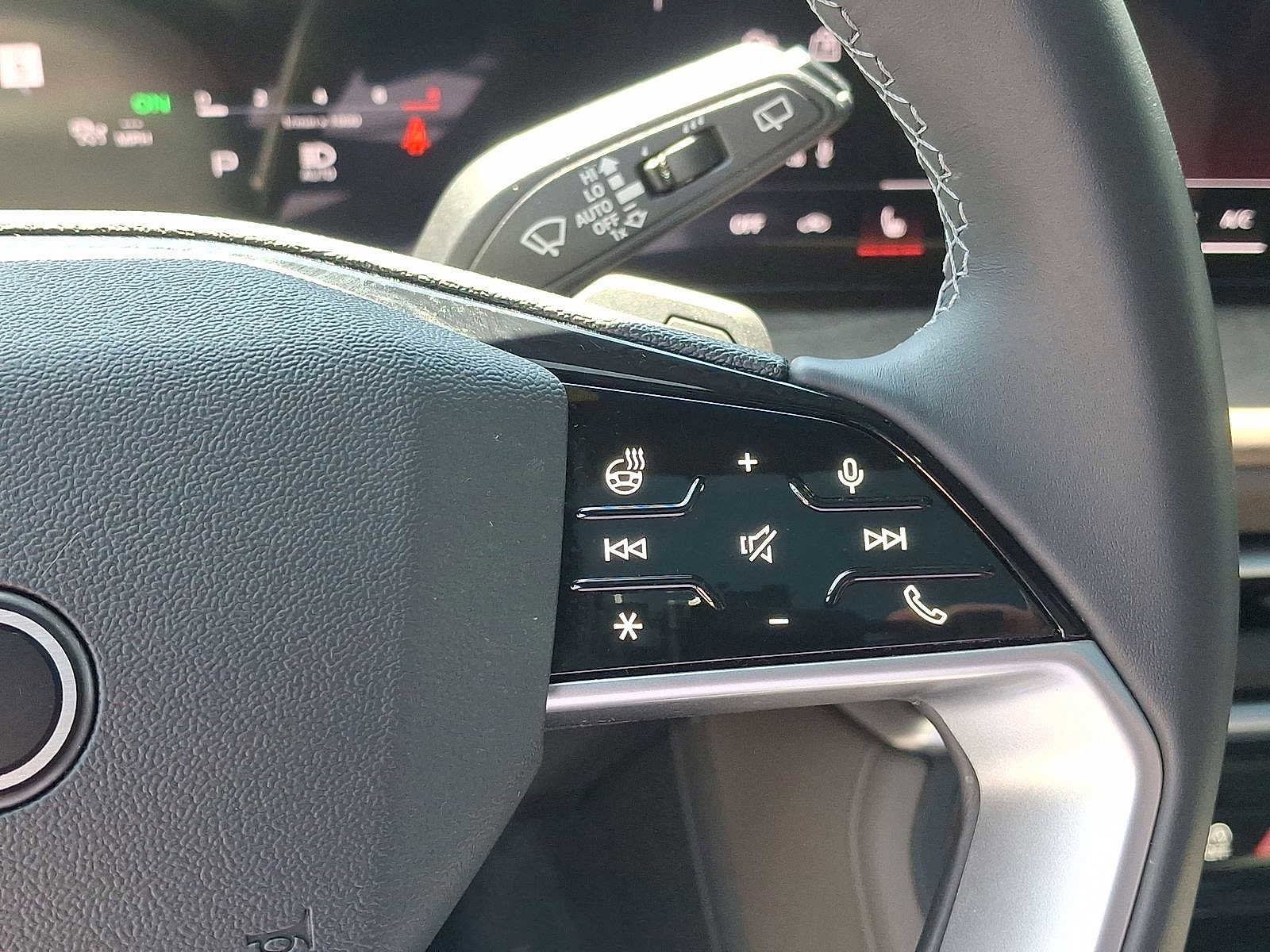 Certified 2025 Audi Q5 Premium w/ Premium Plus AWD/4WD image 18