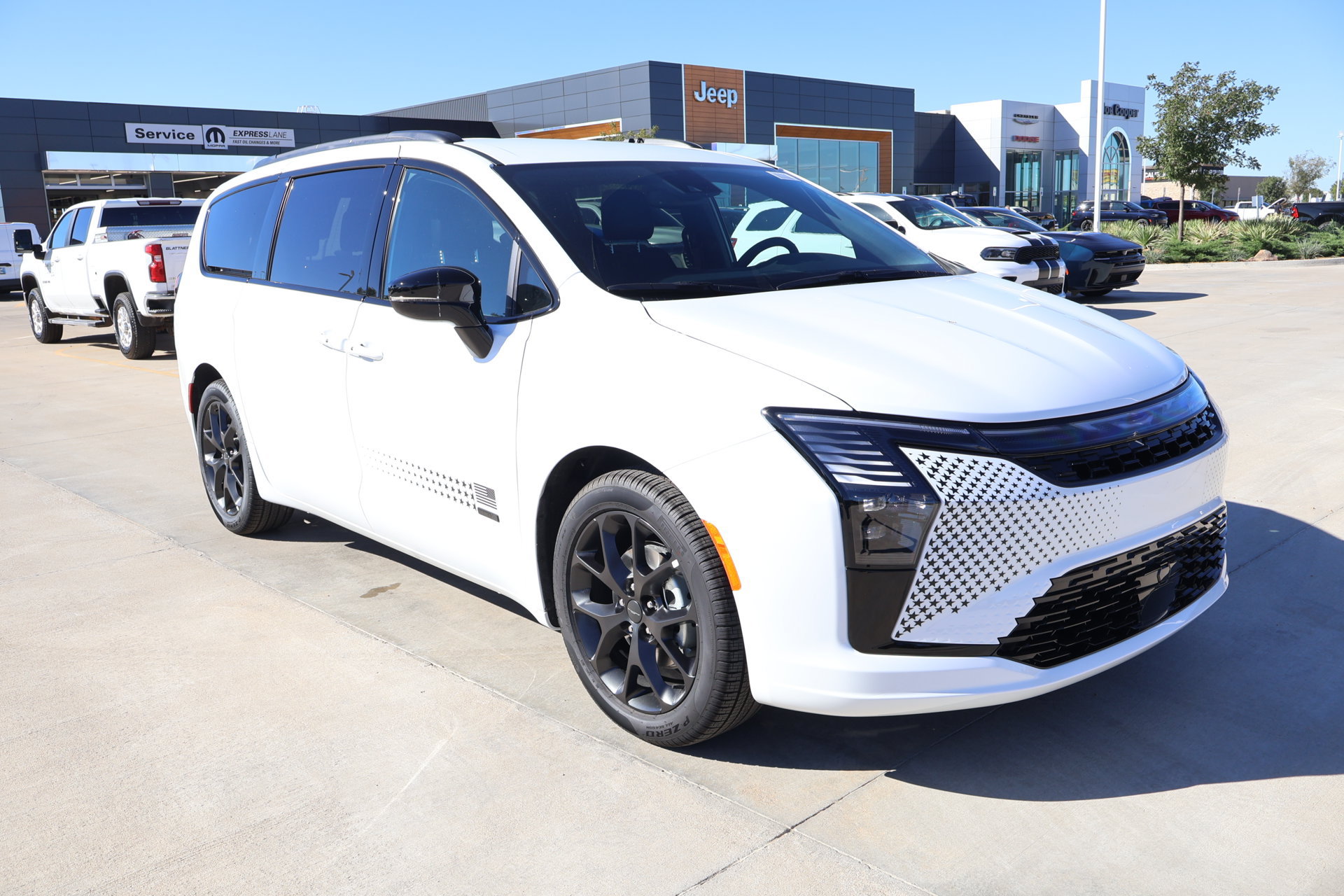 New 2027 Chrysler Pacifica Select