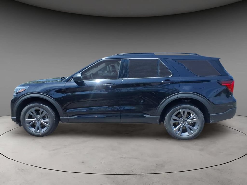 New 2026 Ford Explorer Active w/ Active Comfort Package AWD/4WD image 2