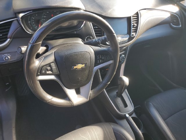 Certified 2020 Chevrolet Trax LT w/ Driver Confidence Package AWD/4WD image 17