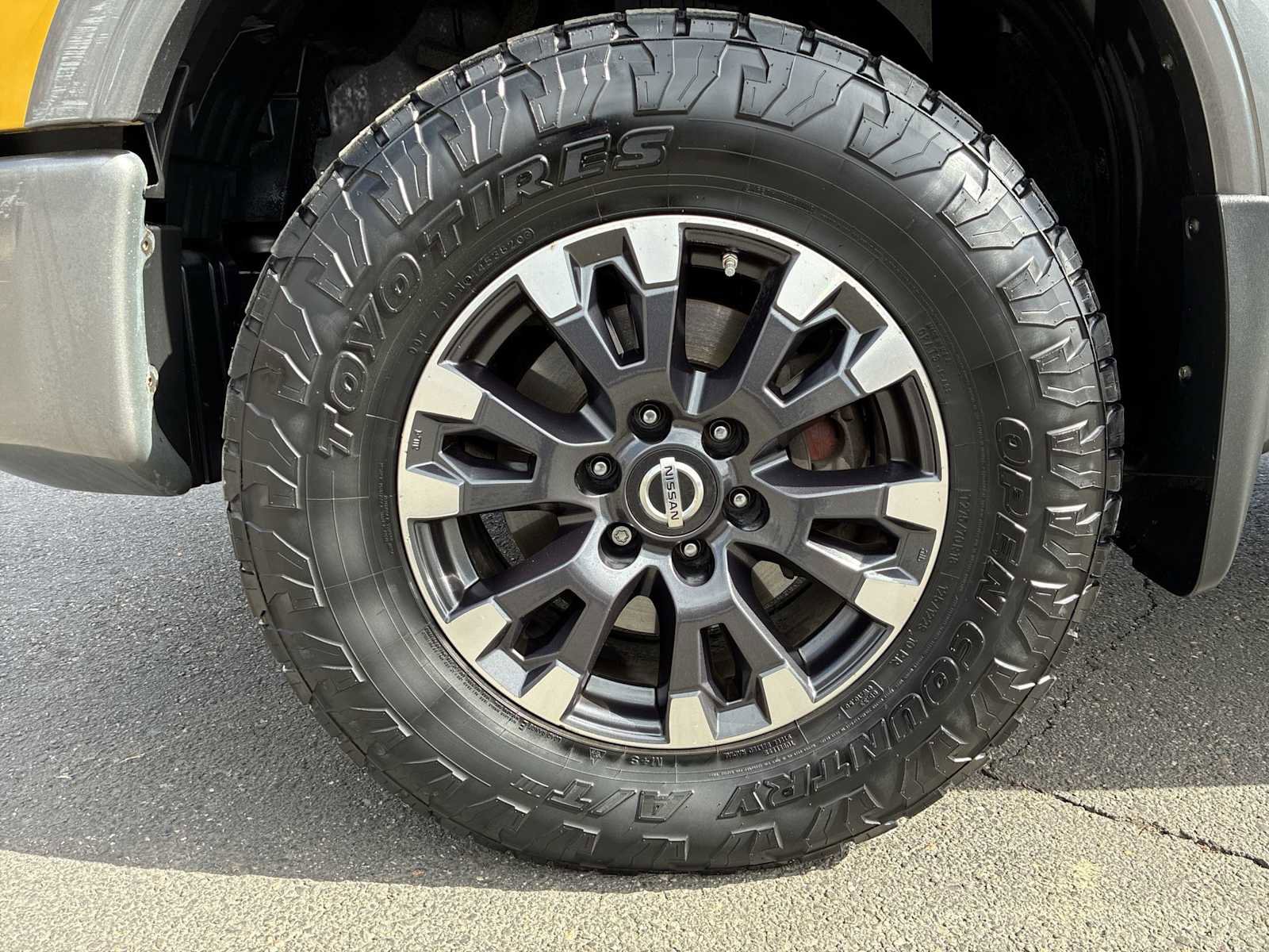 Used 2017 Nissan Titan S image 17