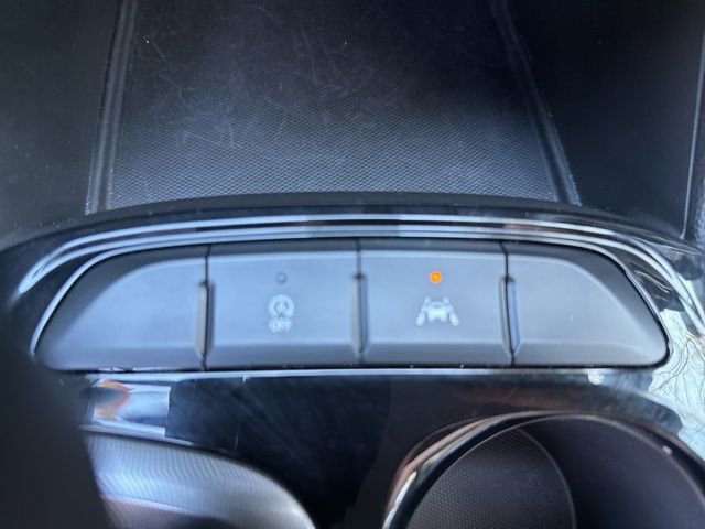 Used 2025 Buick Envista Sport Touring image 20