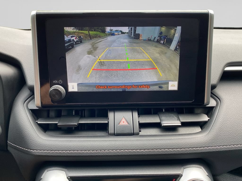 Used 2025 Toyota RAV4 LE AWD/4WD image 24