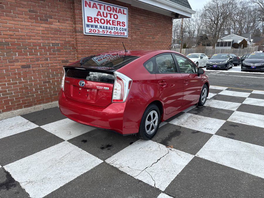 Used 2015 Toyota Prius Two image 3