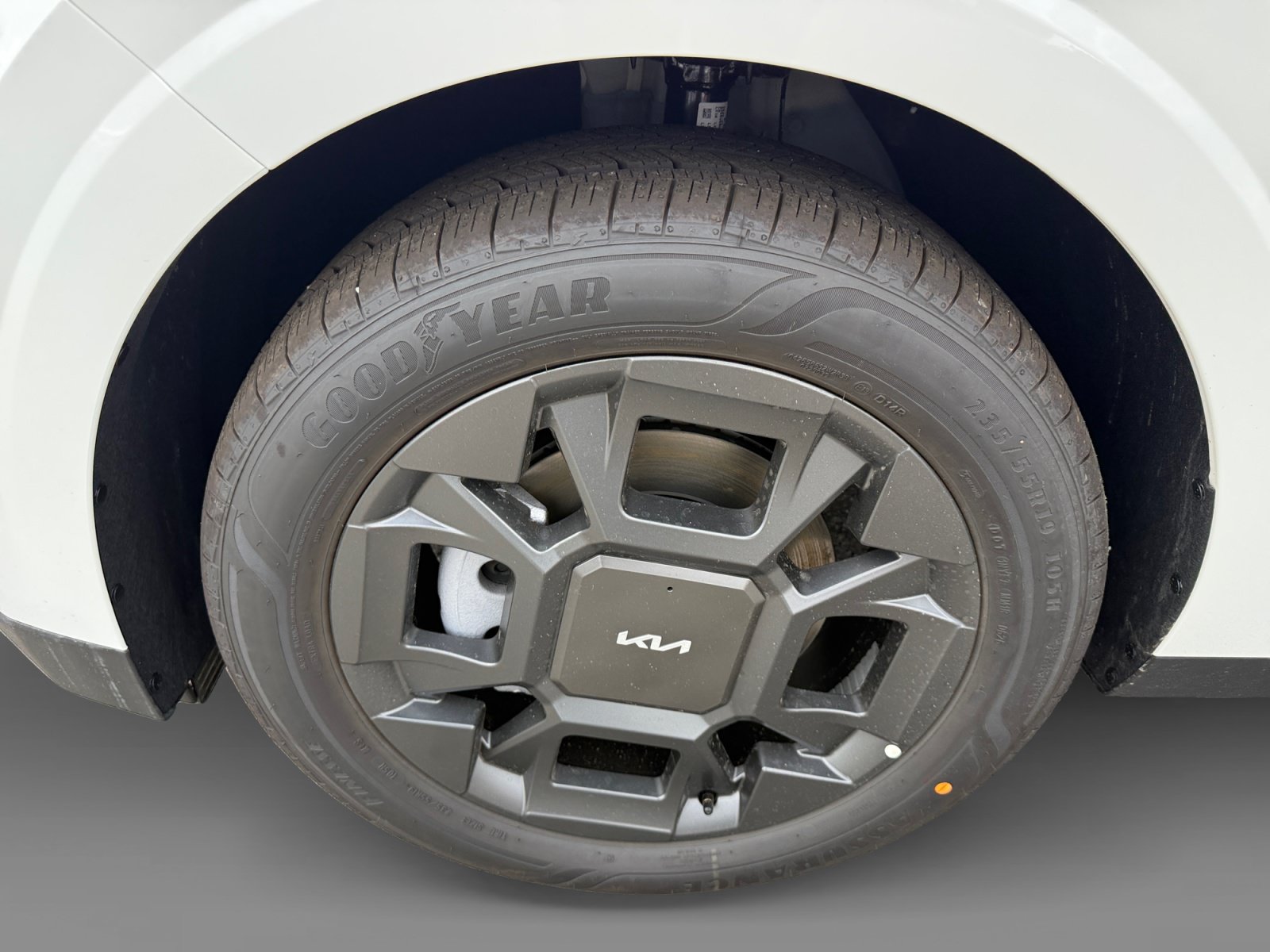 New 2027 Kia Carnival SX FWD image 9