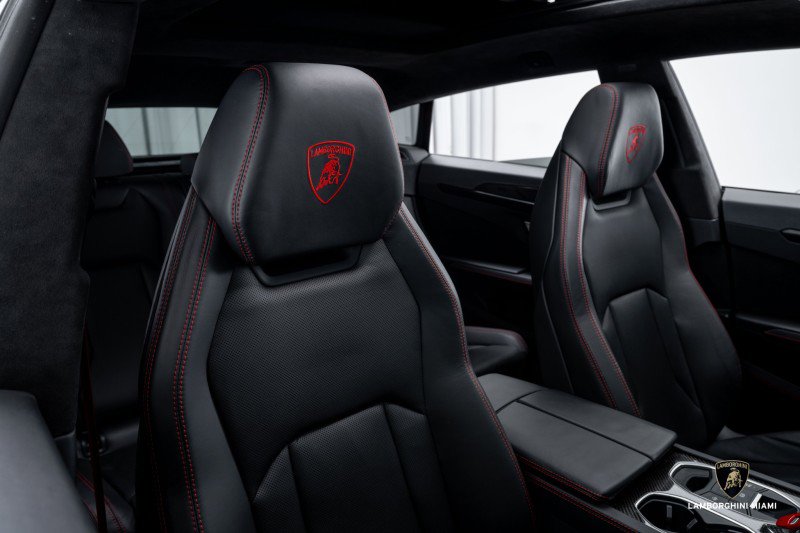 Used 2023 Lamborghini Urus S image 41