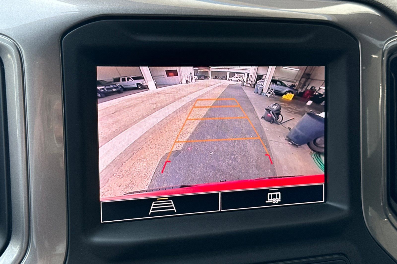 Used 2024 Chevrolet Silverado 1500 Custom image 25