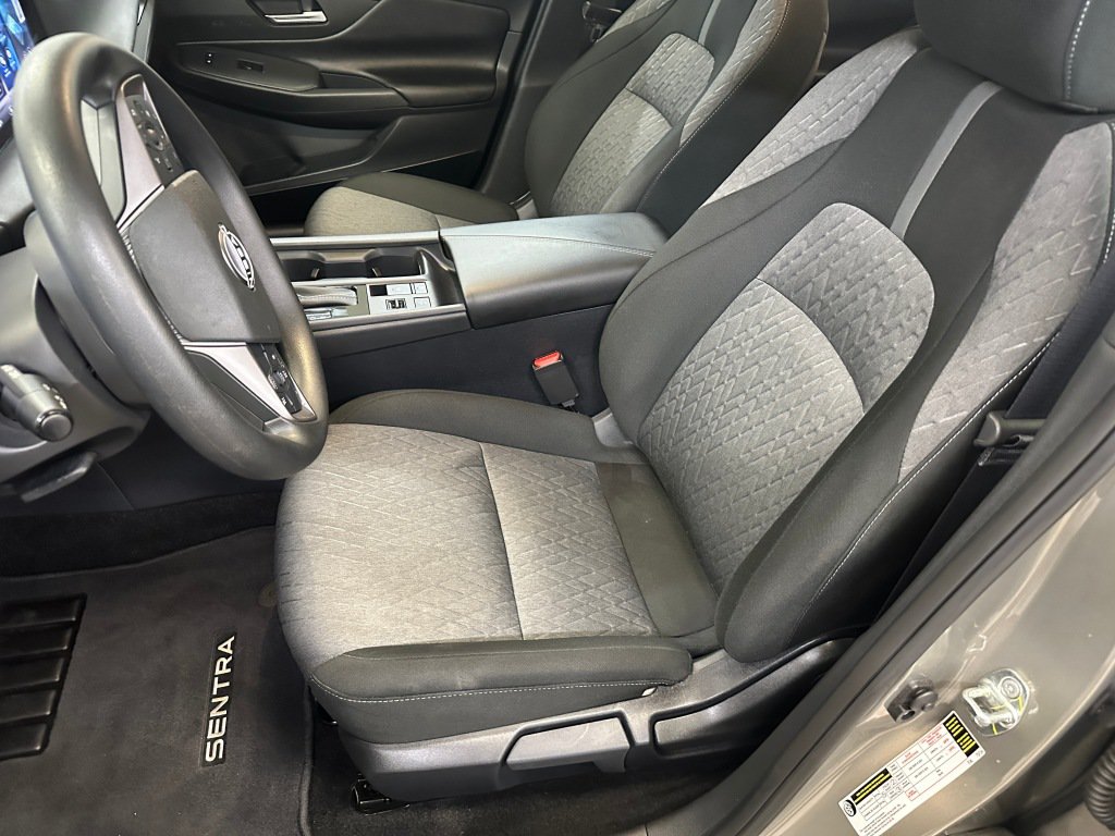 Used 2026 Nissan Sentra SV w/ Floor Mat Package FWD image 6