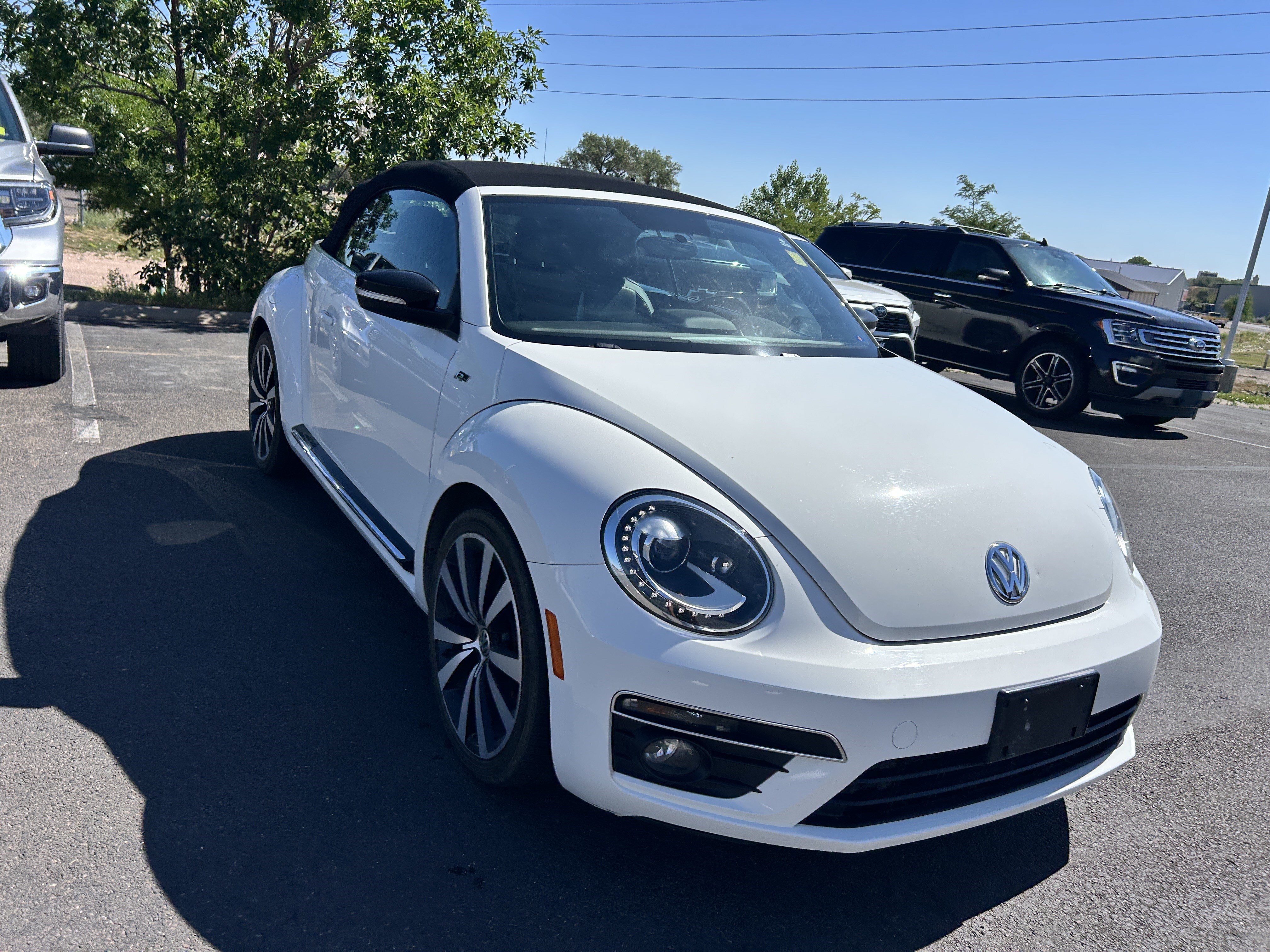 Used 2014 Volkswagen Beetle R-Line FWD image 7