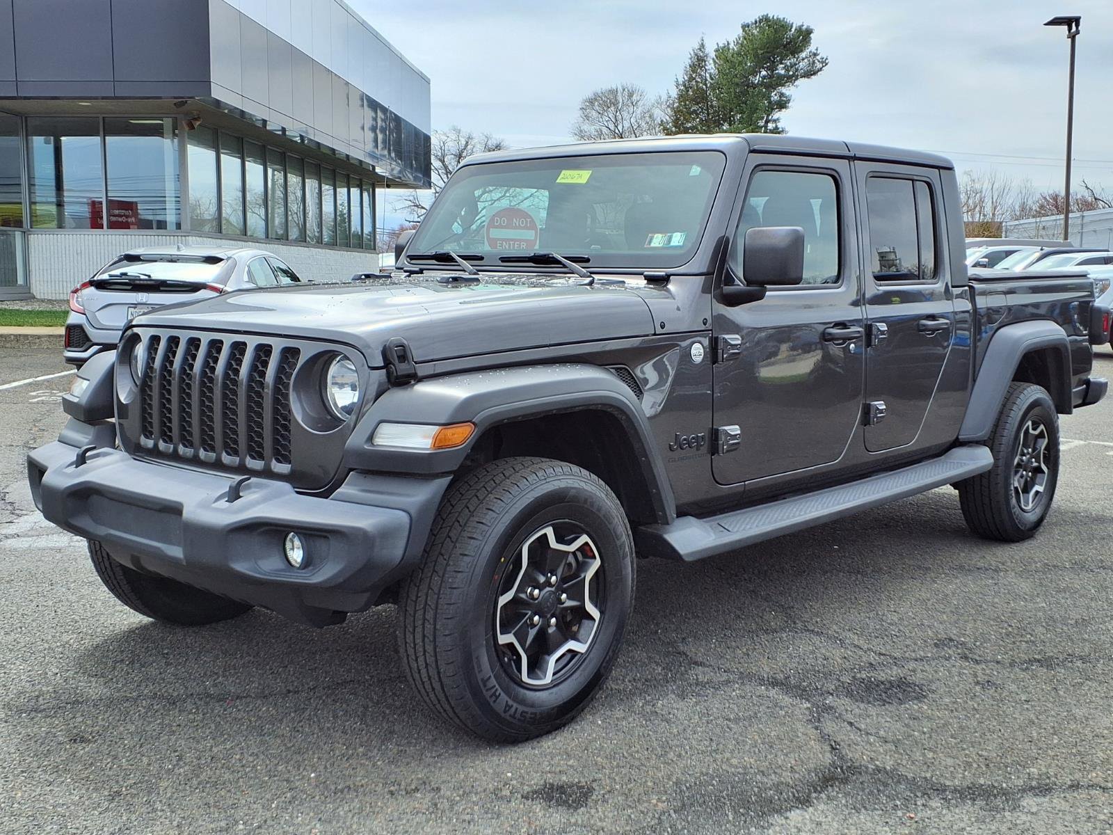 Used 2020 Jeep Gladiator Sport w/ Quick Order Package 24S AWD/4WD image 8