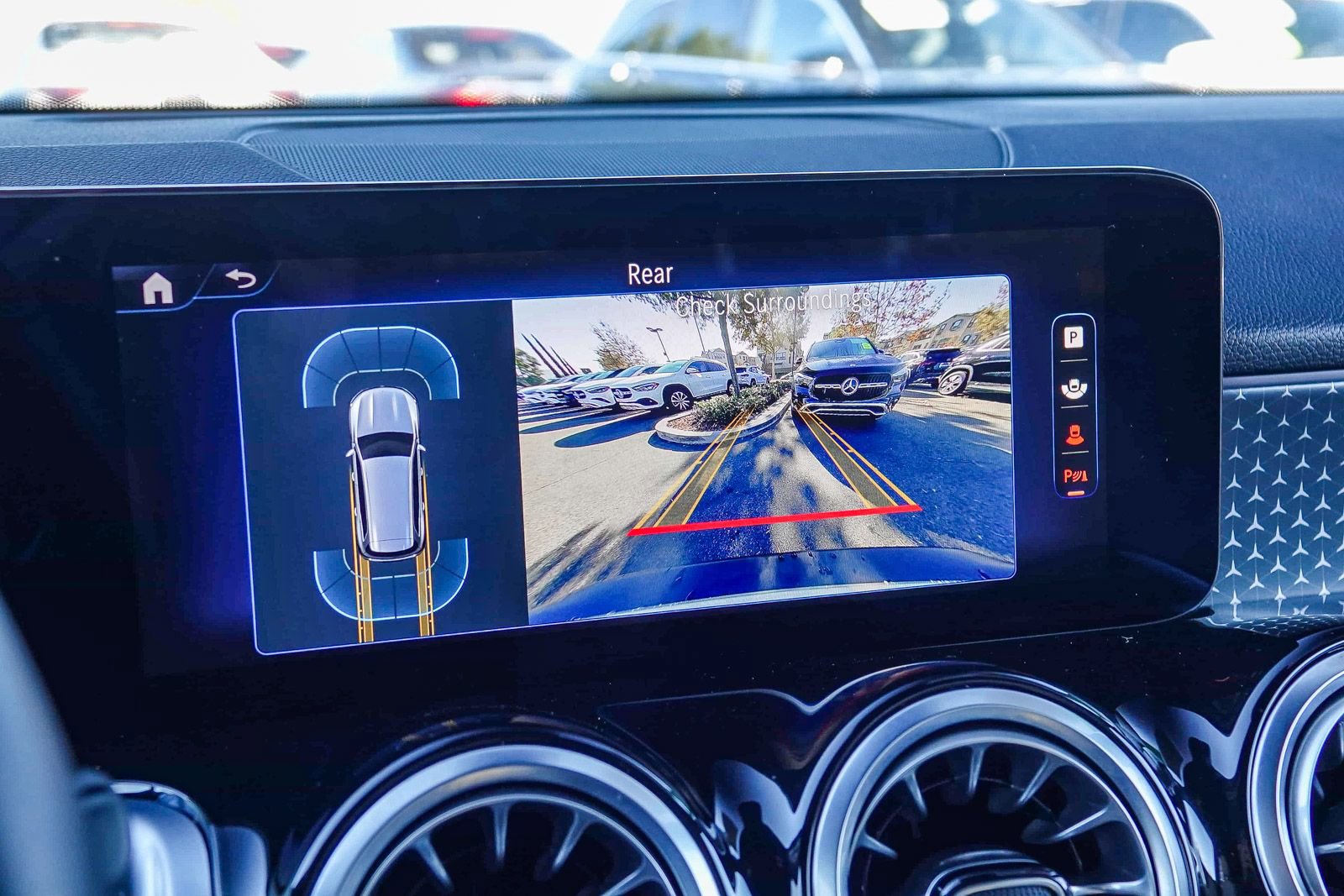 Used 2024 Mercedes-Benz EQB 350 4MATIC SUV image 23