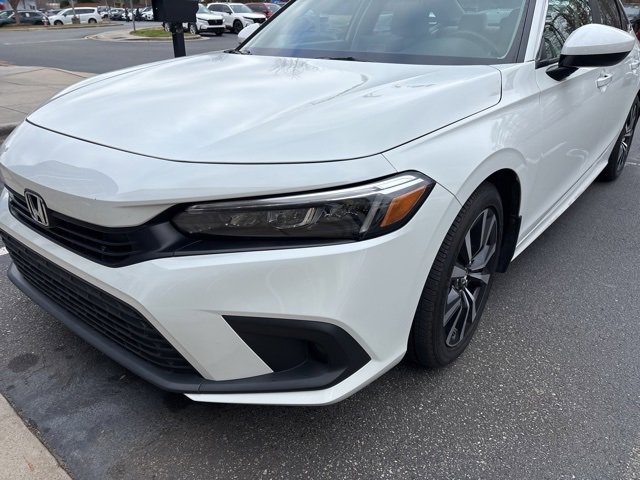 Used 2023 Honda Civic EX image 5