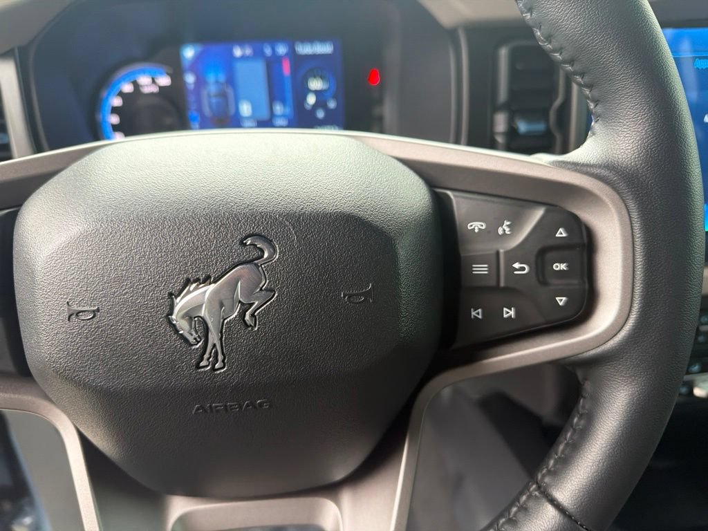 Used 2023 Ford Bronco Wildtrak AWD/4WD image 23