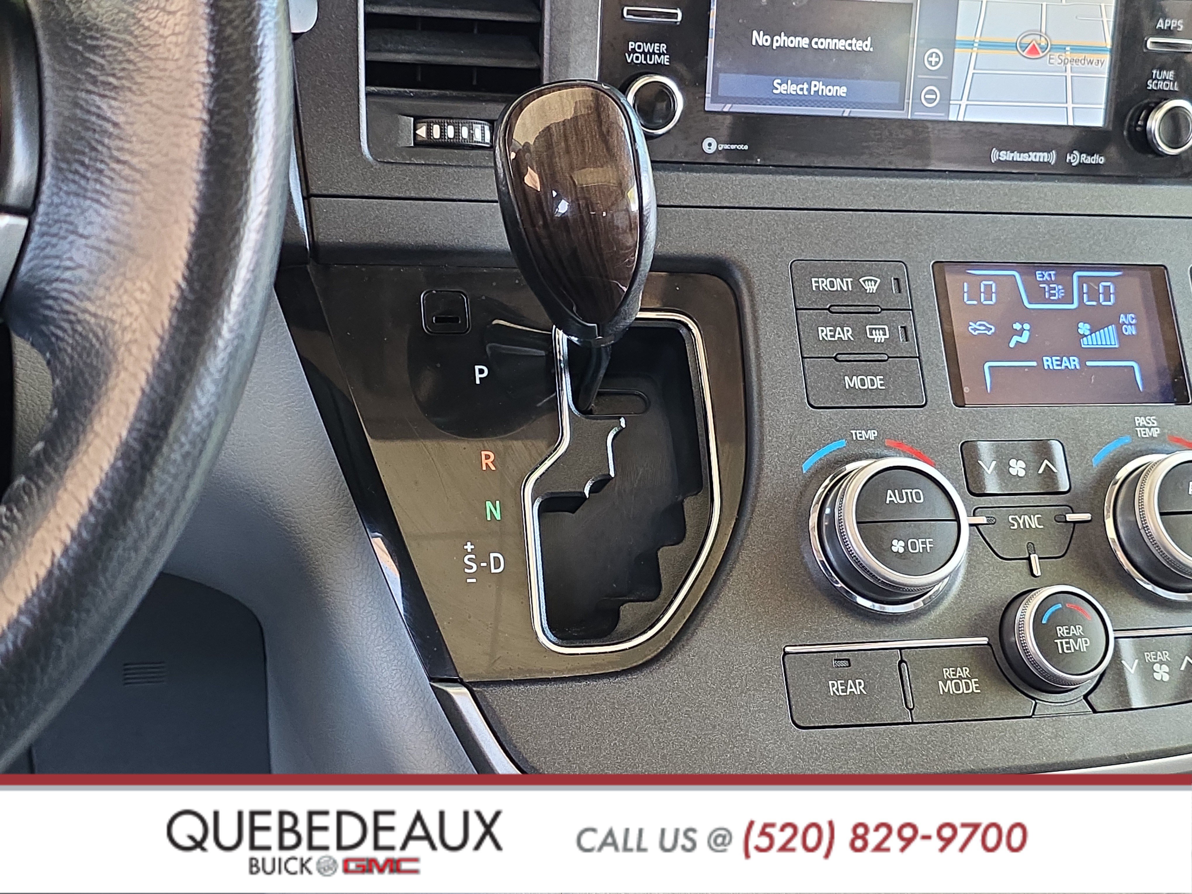 Used 2020 Toyota Sienna XLE w/ XLE Navigation Package FWD image 22