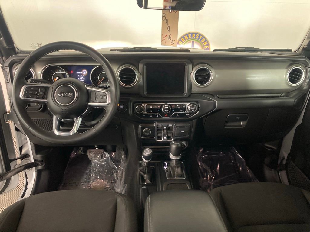 Used 2023 Jeep Gladiator Overland image 6