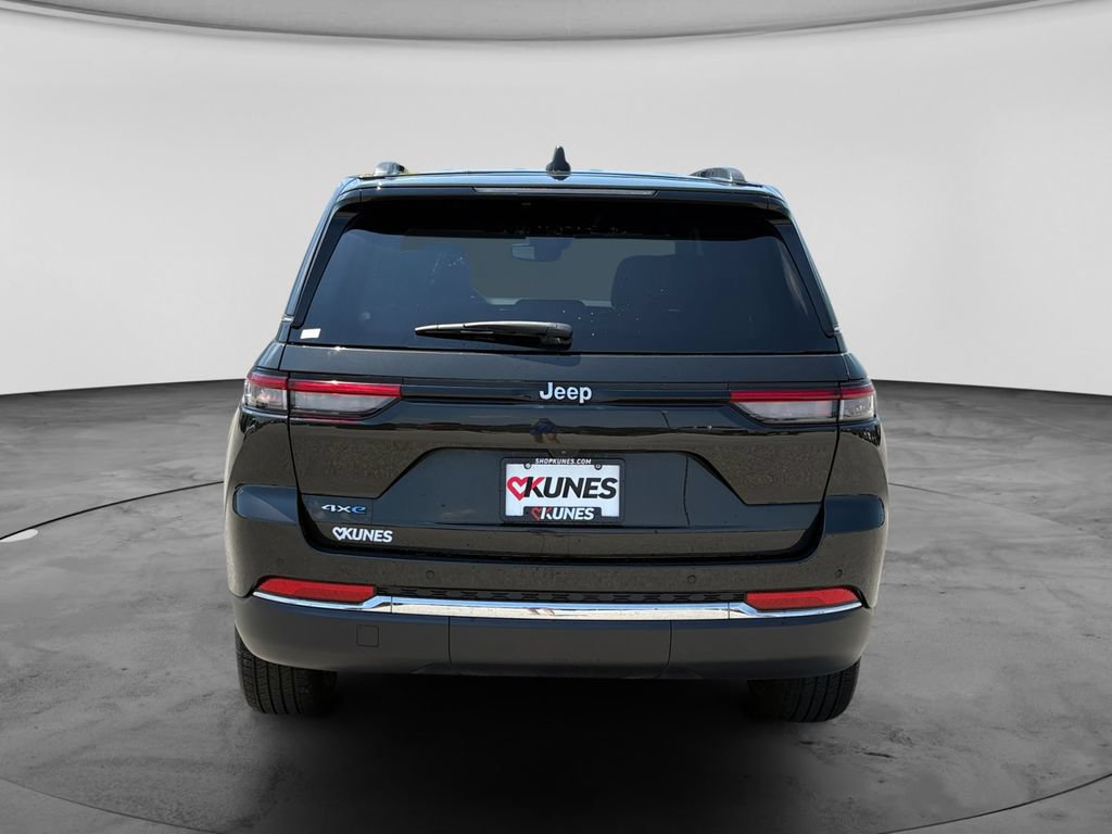 Used 2024 Jeep Grand Cherokee Limited 4xe AWD/4WD image 8