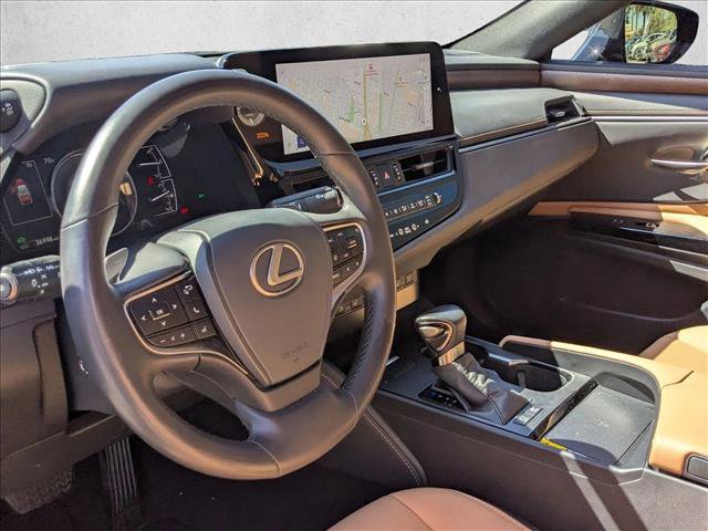 Used 2024 Lexus ES 300h w/ Premium Package image 10