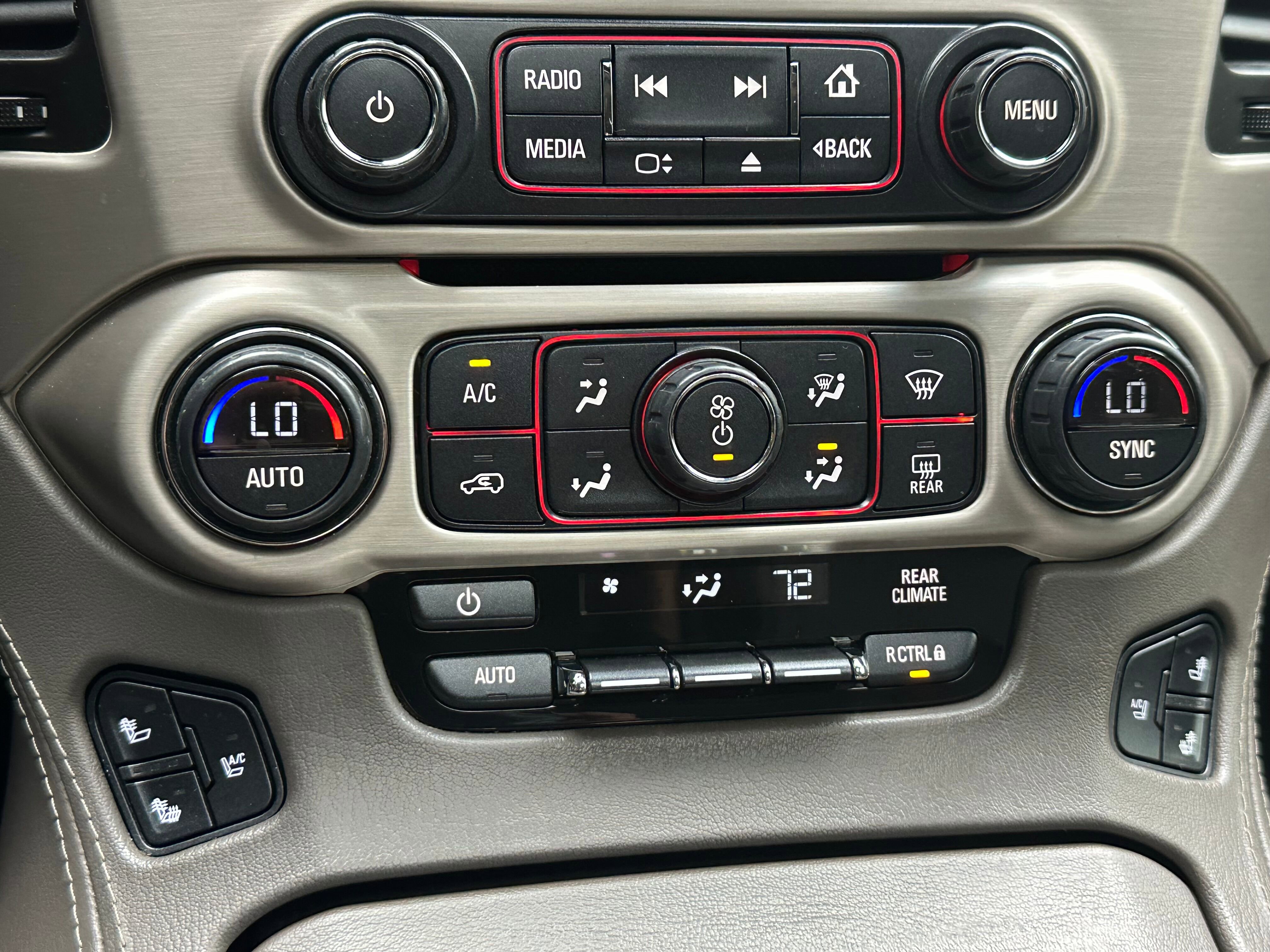 Used 2016 GMC Yukon Denali w/ Open Road Package image 31