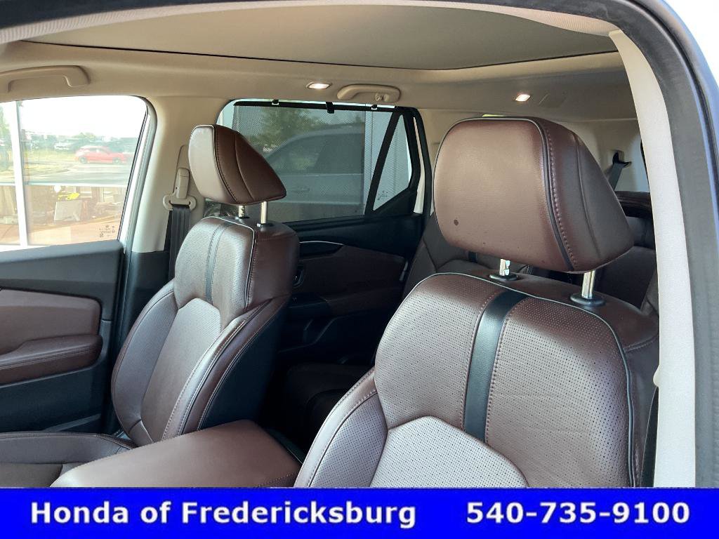 Used 2023 Honda Pilot Elite image 34
