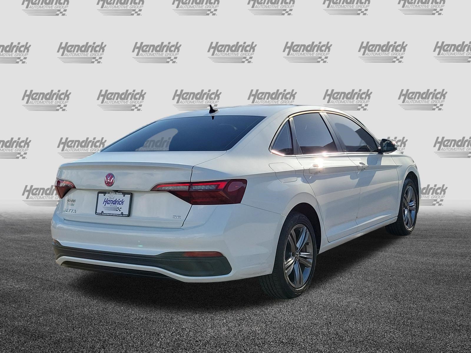 Used 2023 Volkswagen Jetta SE FWD image 7