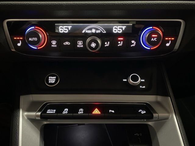 Used 2023 Audi Q3 2.0T Premium w/ Convenience Package AWD/4WD image 54