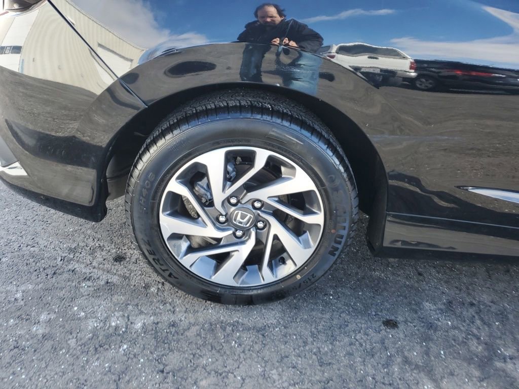 Used 2019 Honda Civic LX image 9