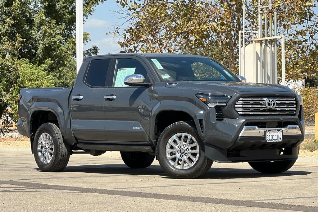 Certified 2025 Toyota Tacoma Limited AWD/4WD image 2