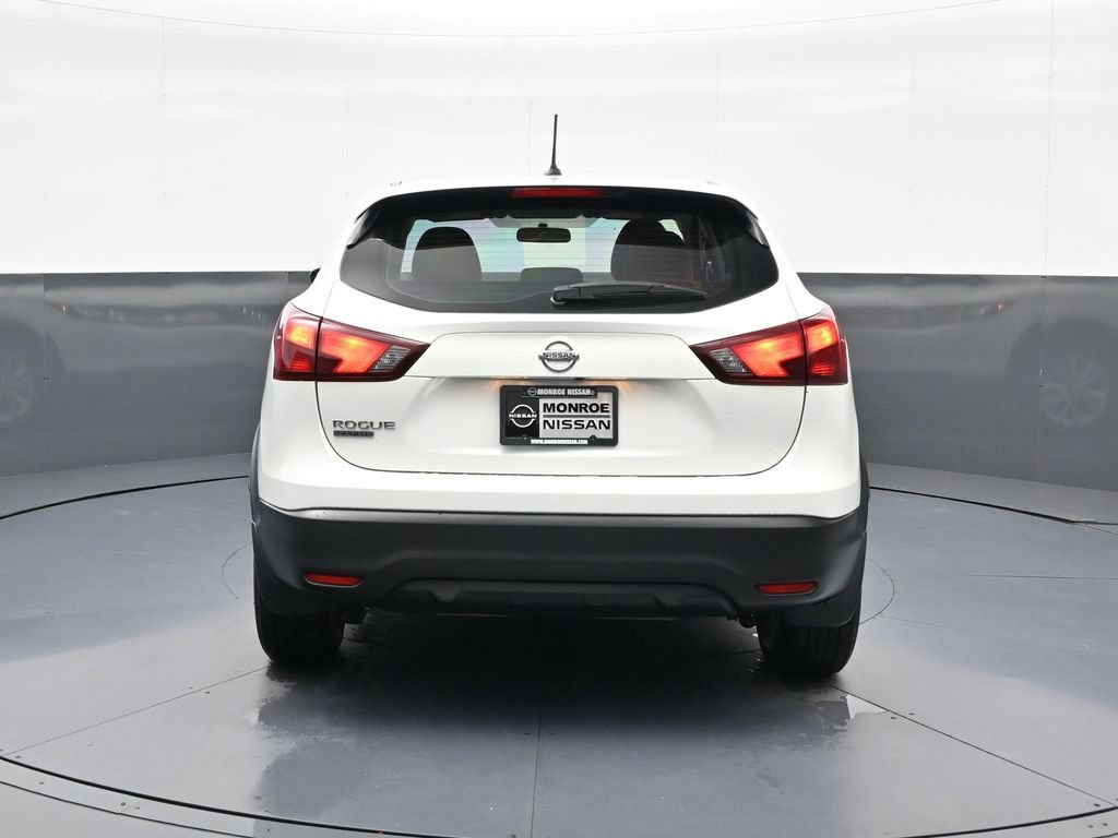Used 2017 Nissan Rogue Sport S w/ S Appearance Package FWD image 8
