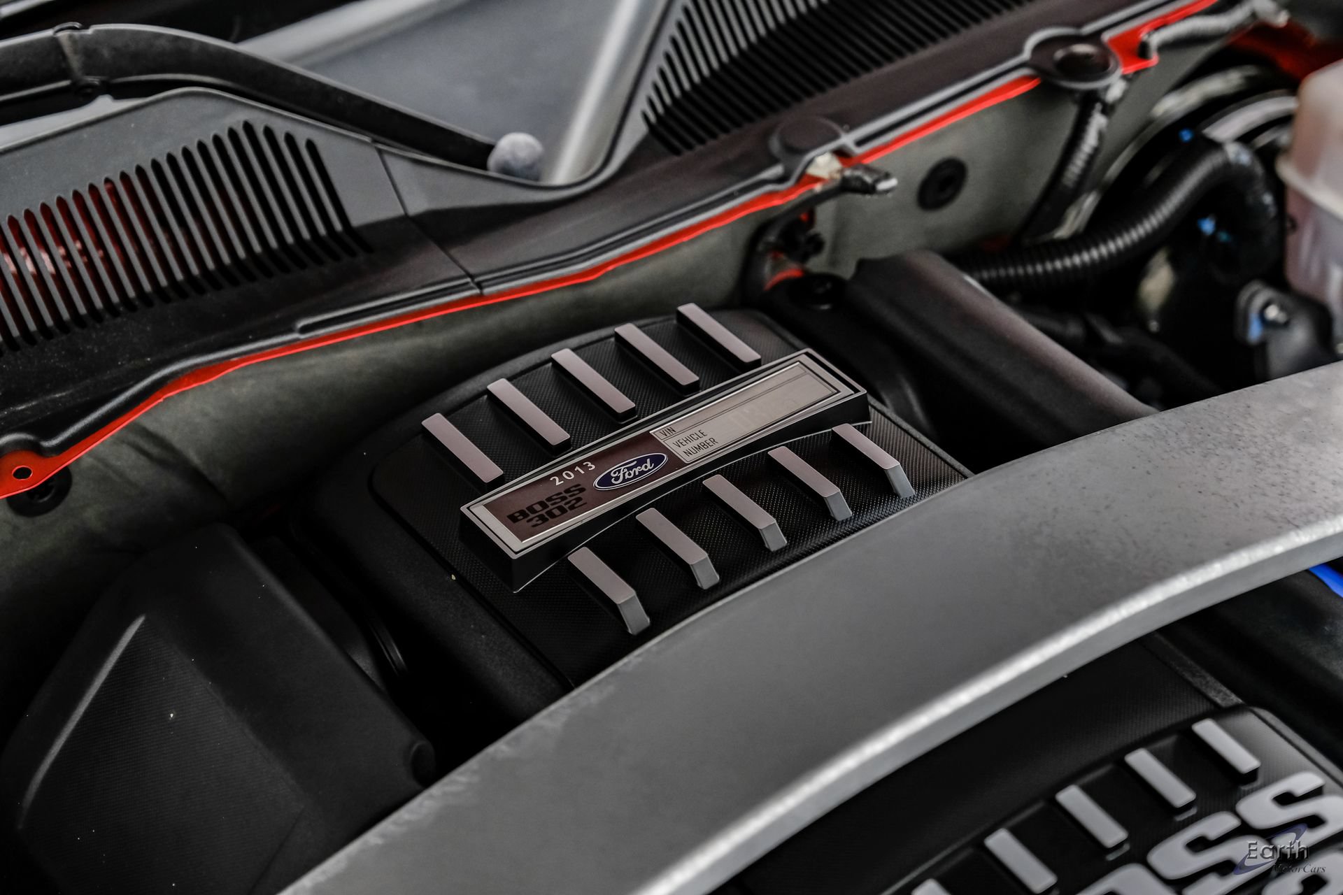 Used 2013 Ford Mustang Boss 302 w/ Boss 302 Accessory Pkg RWD image 98