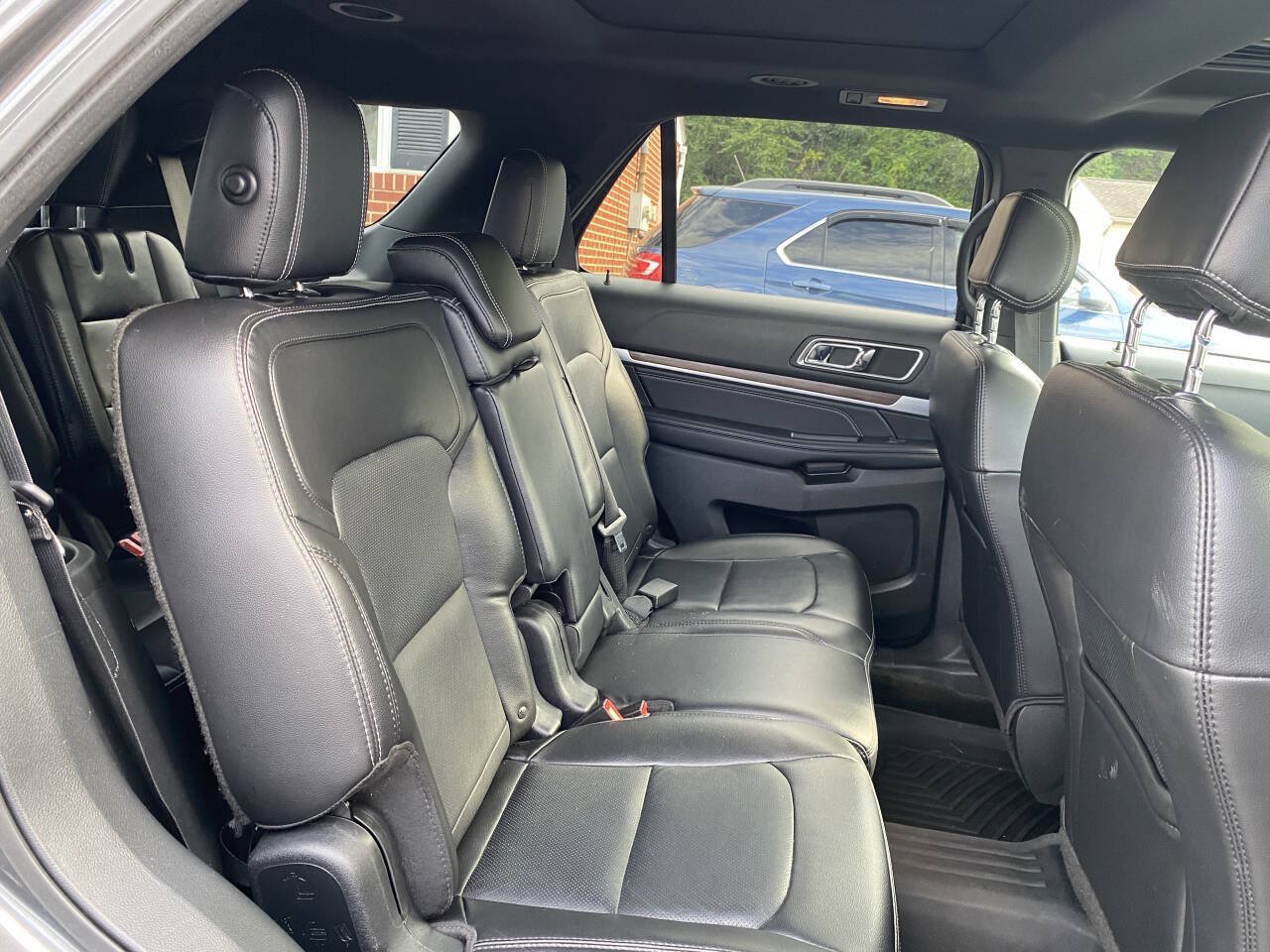 Used 2017 Ford Explorer Limited AWD/4WD image 22
