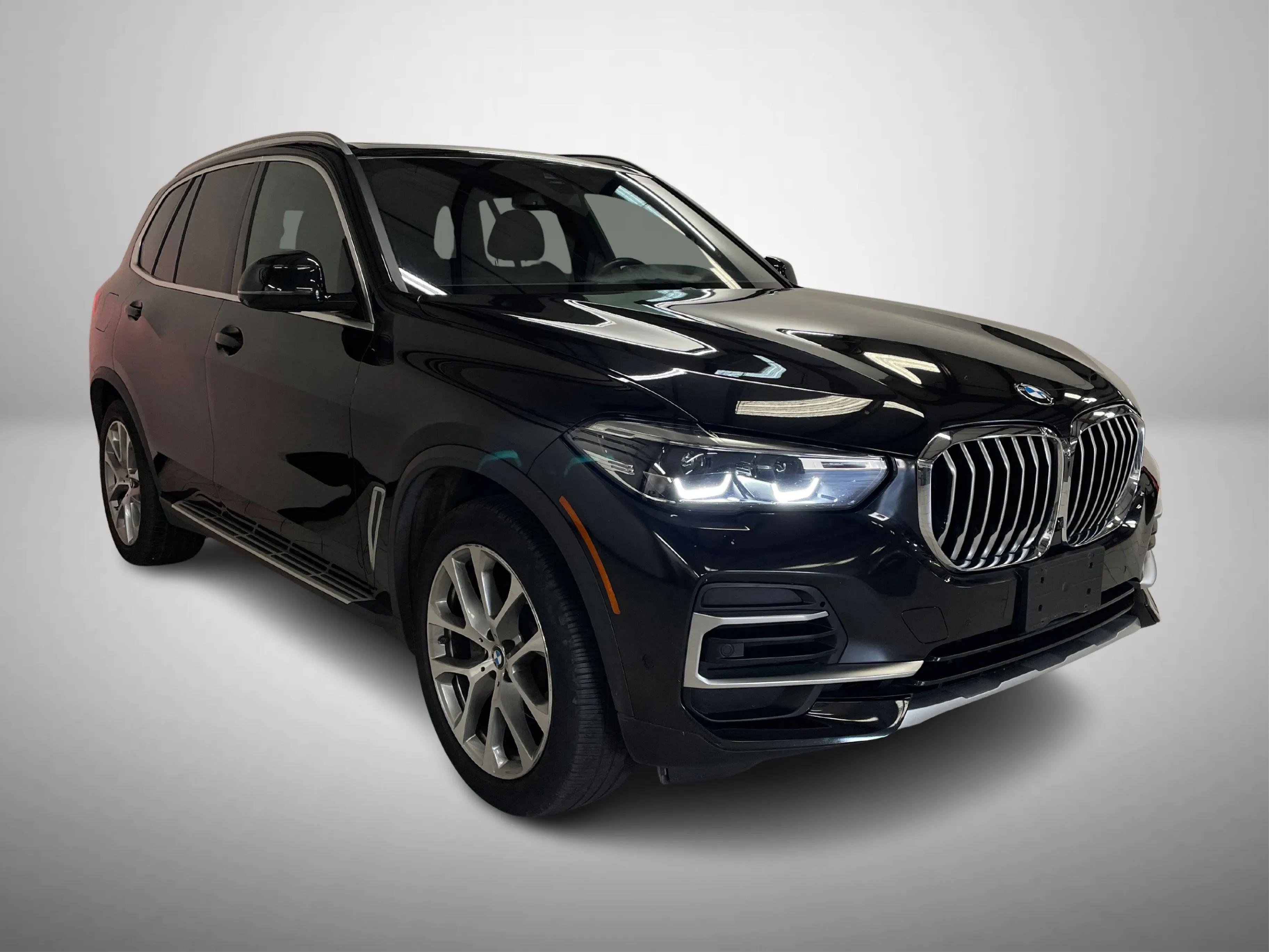 Used 2023 BMW X5 xDrive40i w/ Premium Package AWD/4WD image 2