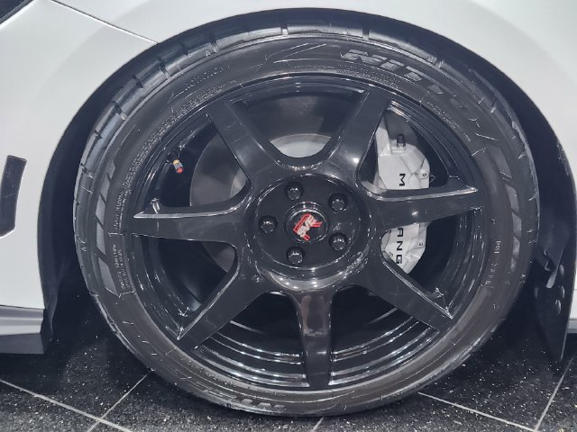 Used 2024 Ford Mustang GT Premium RWD image 16