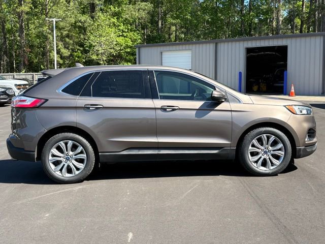 Used 2019 Ford Edge Titanium w/ Cold Weather Package FWD image 6