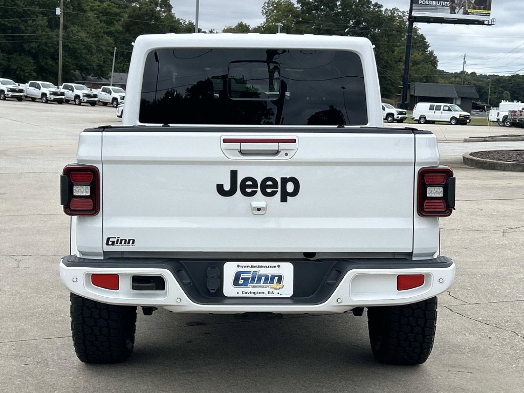Used 2022 Jeep Gladiator Overland AWD/4WD image 3